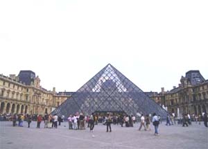 �����R���m���̎��һ��ȫ͸�������������ν����������������A��ؐ��������O(sh��)Ӌ(j��)�����佨����������һ���ܳ���ˇ�g(sh��)Ʒ��