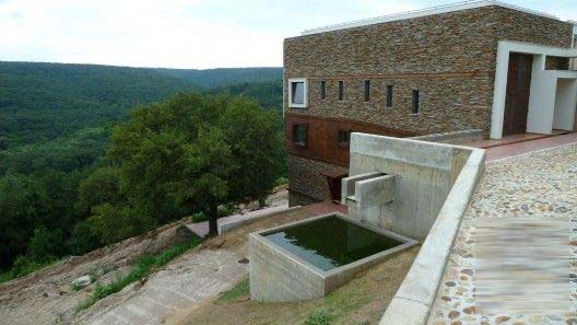 ����������լ