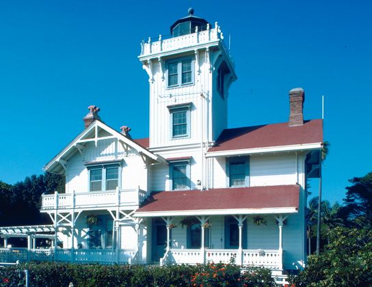 別墅情節(jié)http://m.tasensoftware.com/new/63_256/2010_8_10_du132971715101801021105.shtml