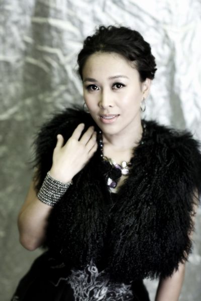 ��Ӣ&middot;��˹���@