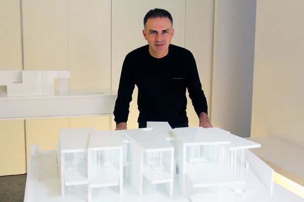 Ramon Esteve����λ�ڰ͂������Ĺ�����չʾ��Sardineraסլ��ģ��