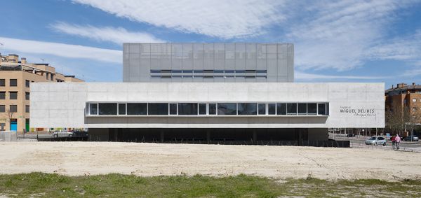 西班牙馬德里 德利布大學(xué)