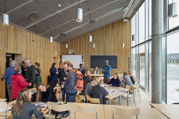 海勒魯普高中文化藝術(shù)中心