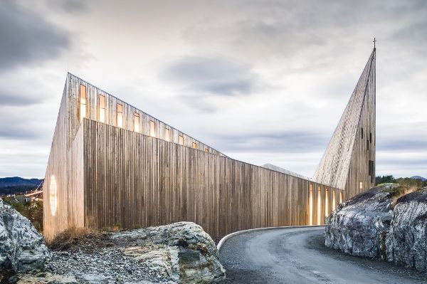 ŲKnarvik^(q)