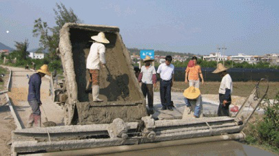 二級建造師考試市政實務(wù)知識點：混凝土面板模板、鋼筋安裝、攤鋪與振動
