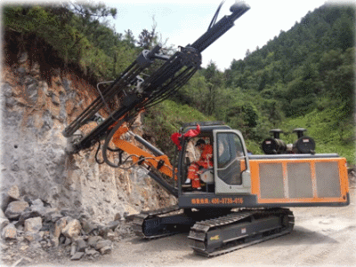 二級(jí)建造師考試公路知識(shí)點(diǎn)：橋梁隧道機(jī)械的性能、生產(chǎn)能力及適用條件
